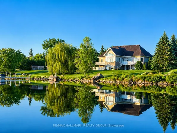 3665 Front Rd, East Hawkesbury, ON K6A 2W5