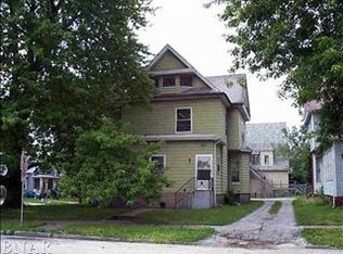 307 W Chestnut St, Bloomington, IL 61701