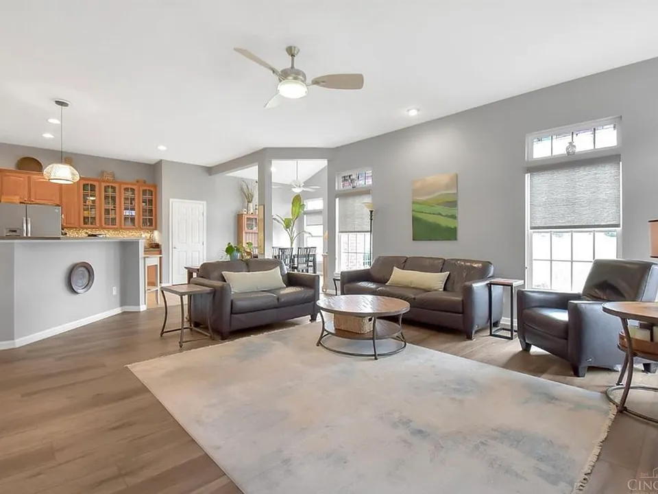 1312 Oakhurst Ct