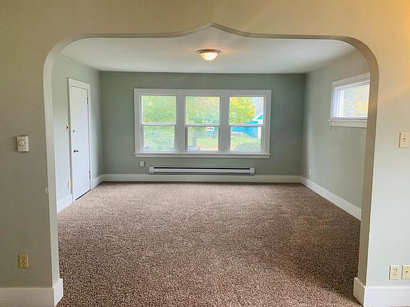 4th image of 802 S Cushman Ave APT 2