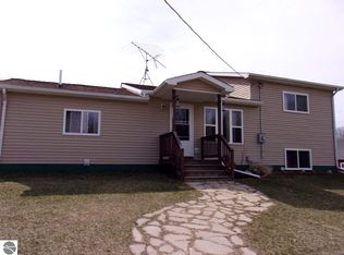 10273 N Littlefield Rd, Lake, MI 48632