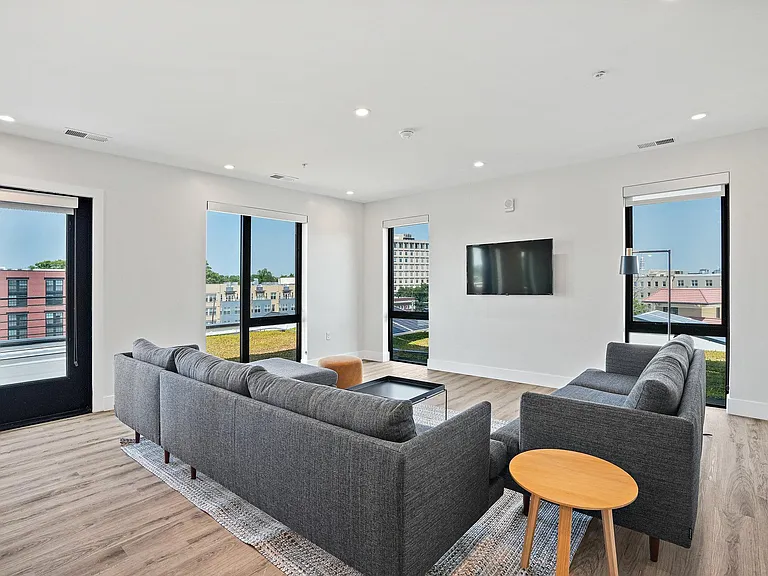 Cypress on Vine Co-Living — Photo 8