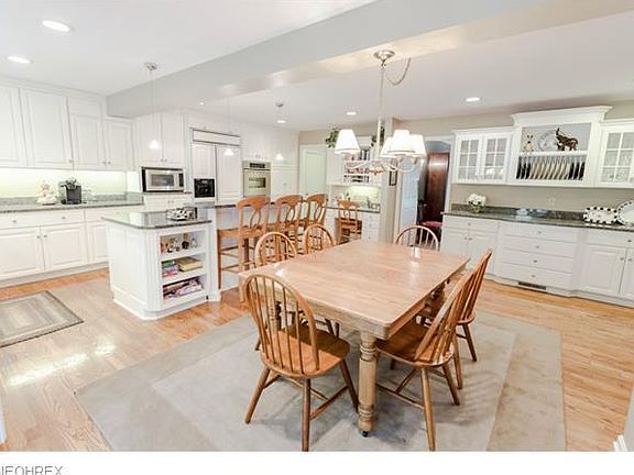 4th image of 15170 Heritage Ln