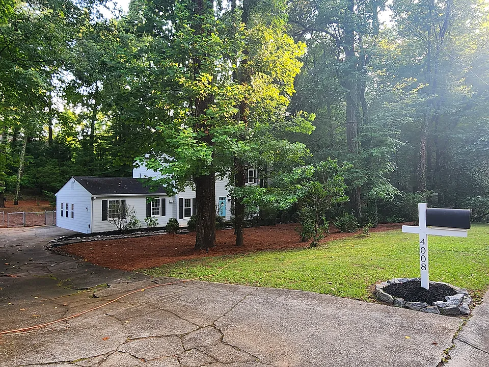 4008 Rock Mill Dr
