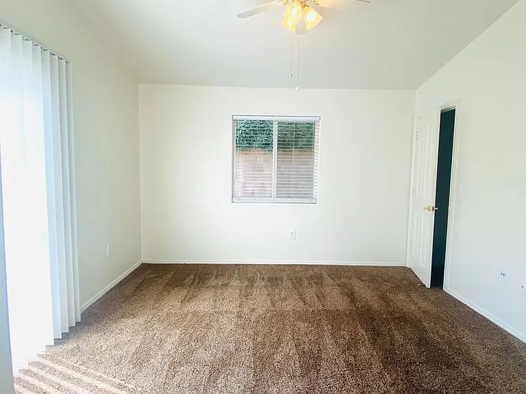 La Casa Elegante Apartments — Photo 13