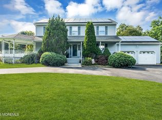 3 River Drive, Farmingdale, NJ 07727