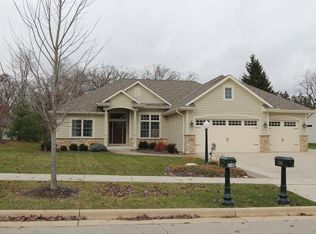 2181 Stonegate Rd, Burlington, WI 53105