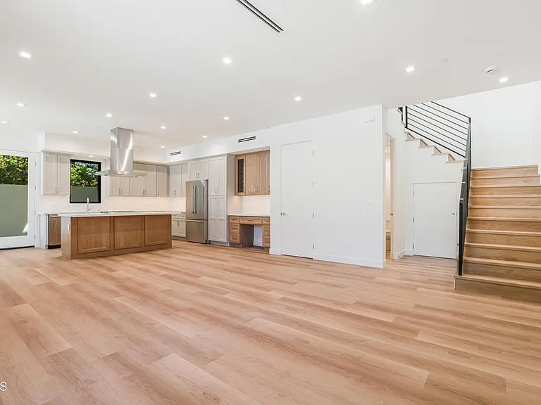 2821 Los Robles Rd — Photo 47