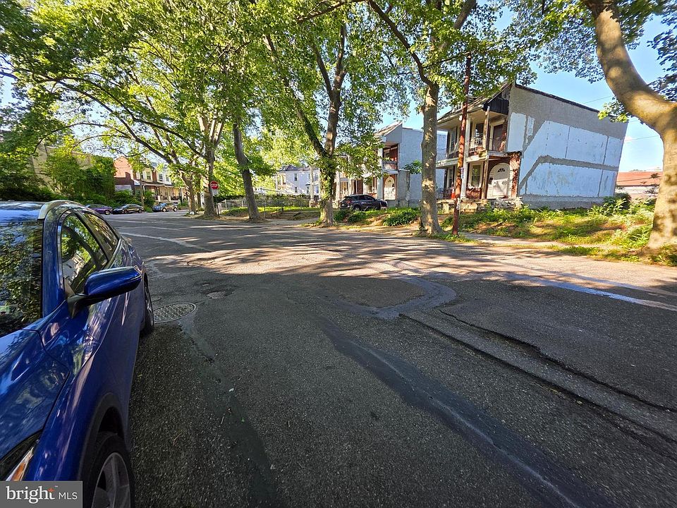 2nd image of 510 W Midvale Ave