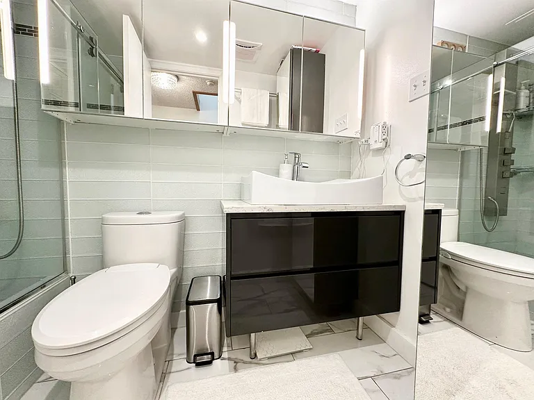 850 Burrard St #1006 — Photo 21