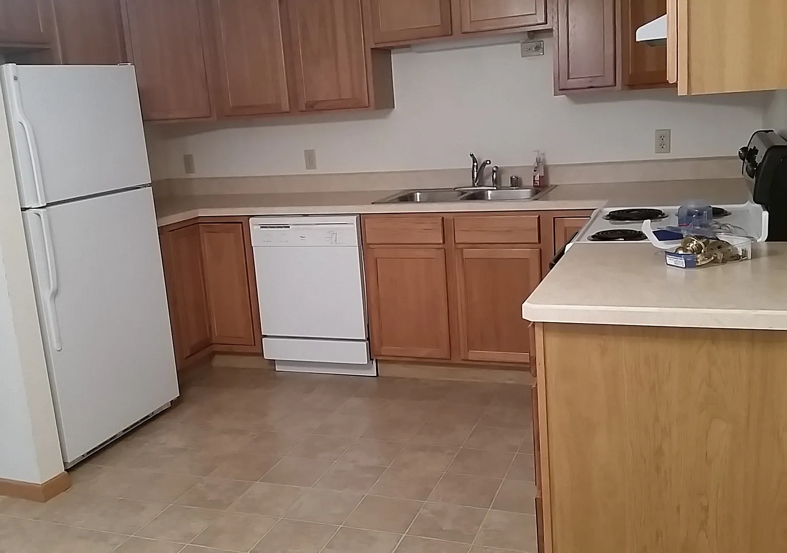 r3011 — Photo 1