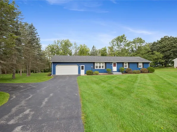 166 Mendon Ionia Rd, Honeoye Falls, NY 14472