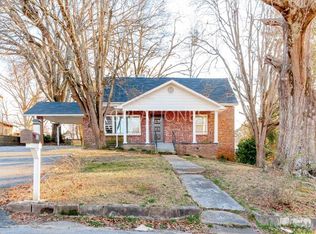 852 Crenshaw Dr, Walhalla, SC 29691