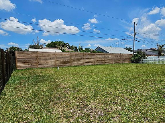 3rd image of 3338 SW Mundy Street
