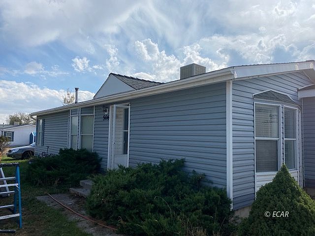 2nd image of 506 E Castle Crest Dr