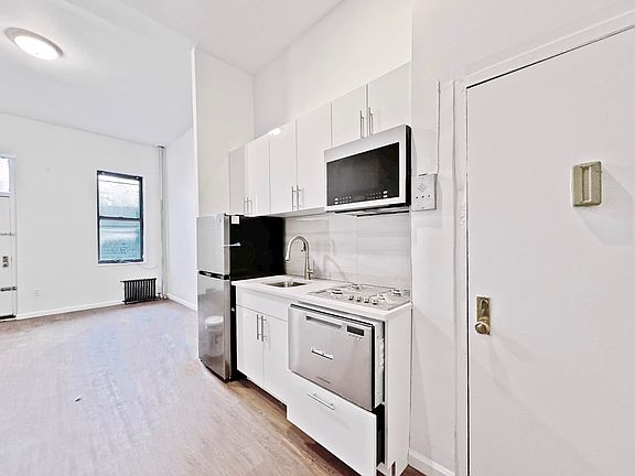 2nd image of 217 Avenue A Front 1R