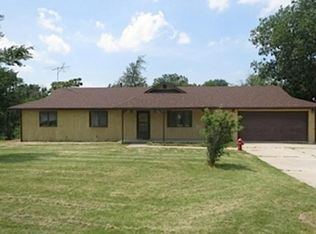 515 S 2nd St, Chariton, IA 50049