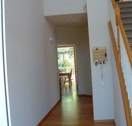 Hall way w hi celing 