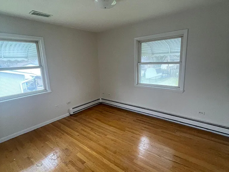 23527 W Anderson St — Photo 13