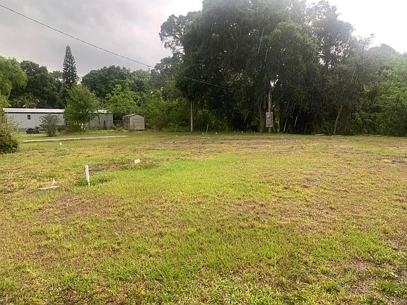 5th image of 9218 SE 59th Drive