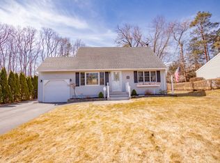 67 Hunting Rd, Albany, NY 12205