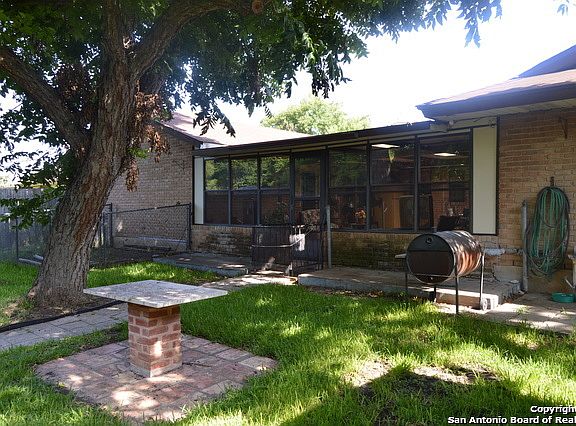 4th image of 4610 Kay Ann Dr