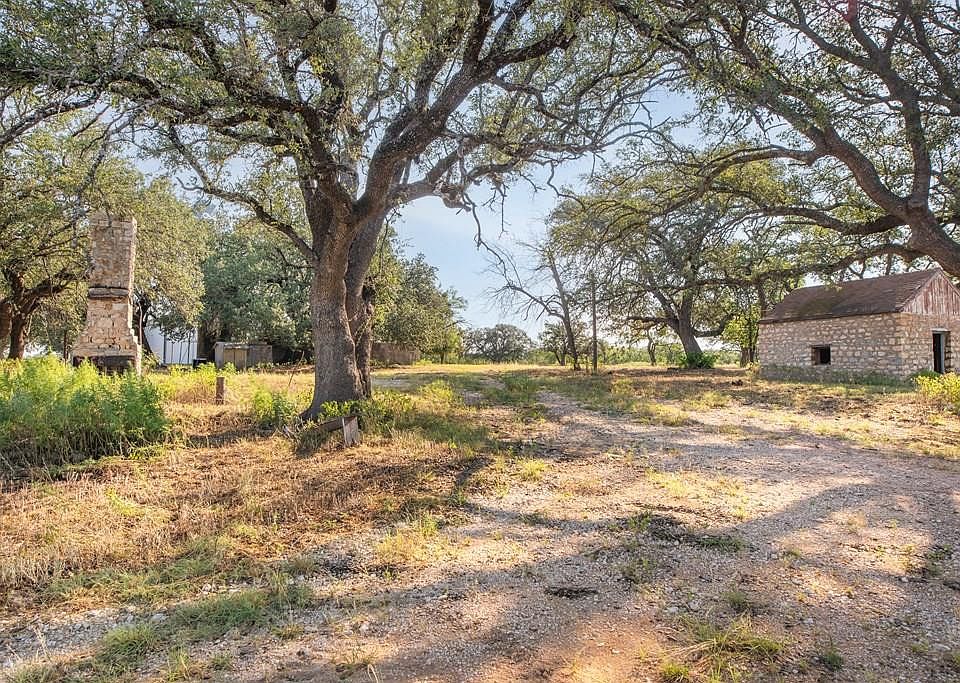 1st image of 2550 Buck Rdg