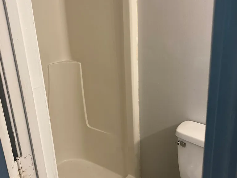 111 Trinity Dr — Photo 9