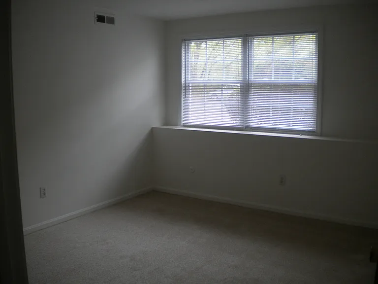 3 Commonwealth Ave — Photo 10