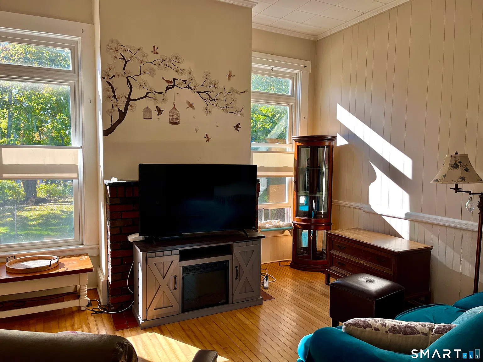 1 bed, 1.0 bath, 700 sqft, $1,300 — Photo 2