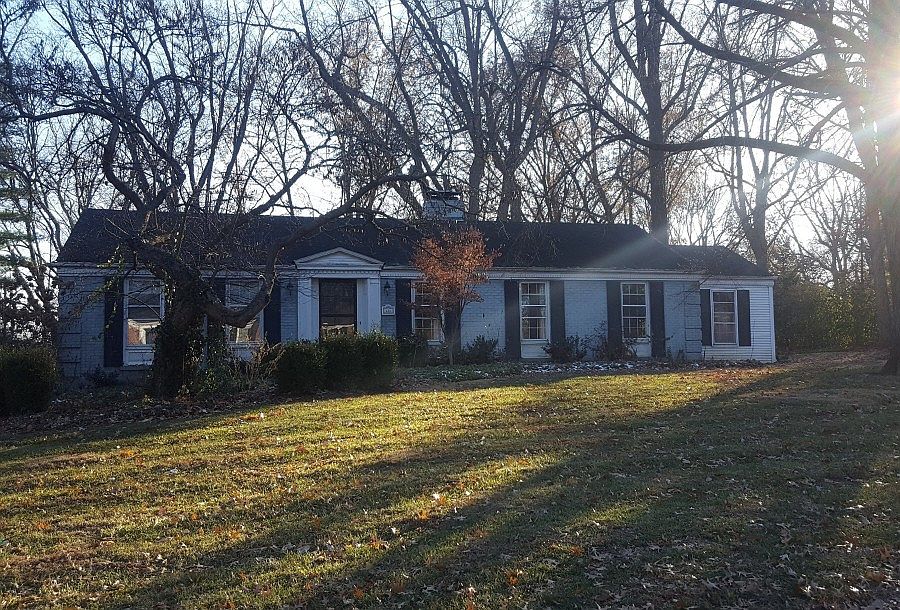 1st image of 626 Oak Valley Dr