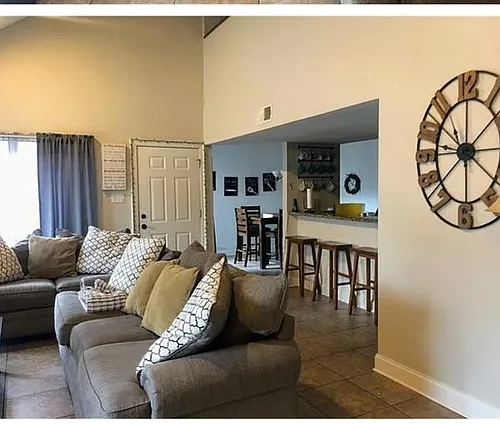 1401 Chimney Wood Ln Photo 1