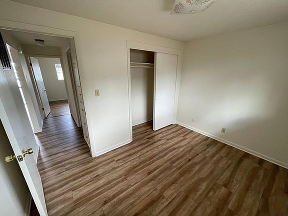 4th image of 441 E Downington Ave #C