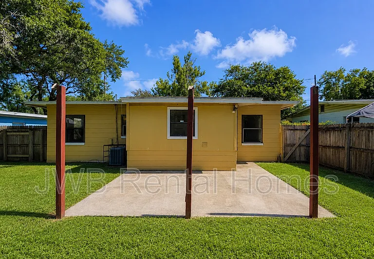 3232 Dellwood Ave — Photo 9