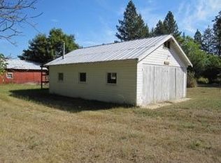 2353 Roosevelt Rd, Moyie Springs, ID 83845