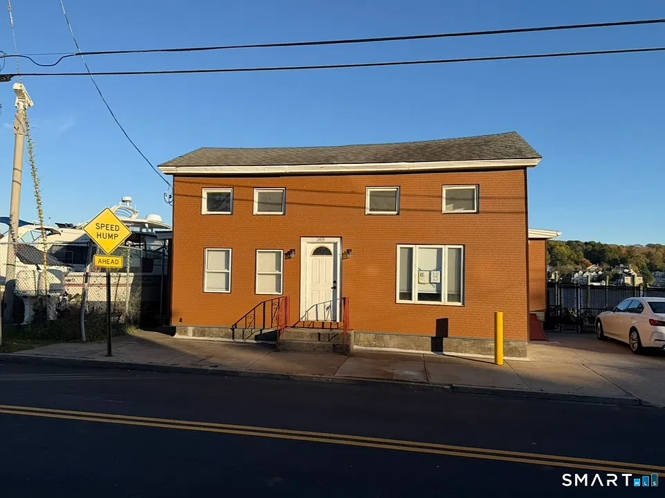 269 Front St