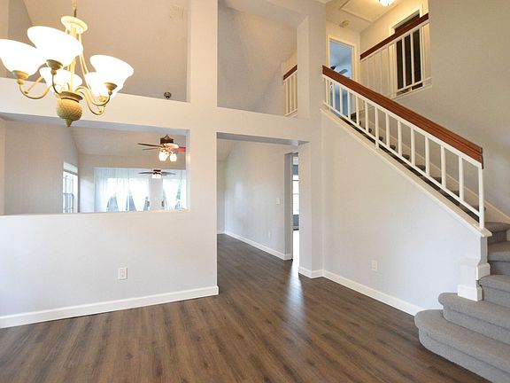 2nd image of 806 Weatherly Ct