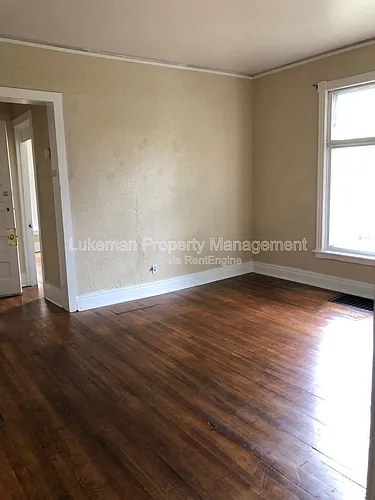 609 Pearl St #1 Photo 1