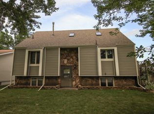 2125 10th Street Pl, Nevada, IA 50201