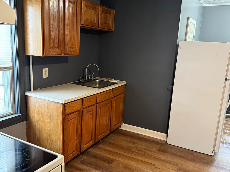 10 Choate St #2 — Photo 16