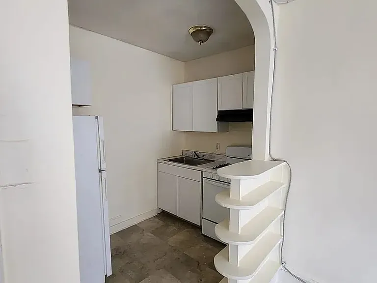 231 Cooper St #1 — Photo 5