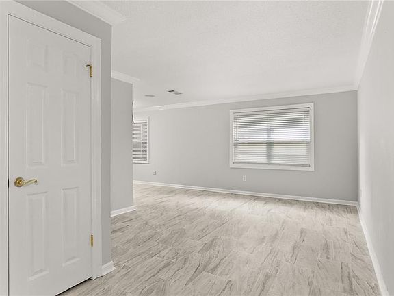 5th image of 3856 Irwin Kuntz Dr