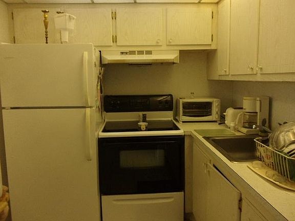 2nd image of 80 Berkshire #D-0800