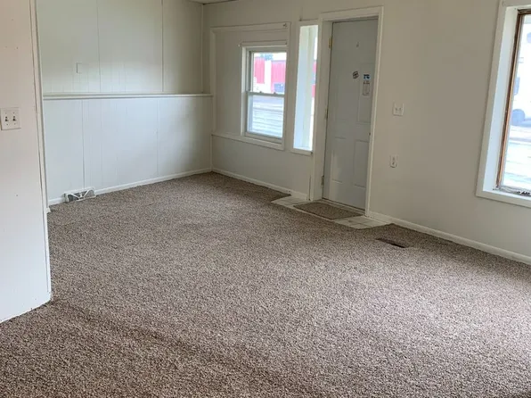Page - 800, 800 Page St #A, Jackson, MI 49203
