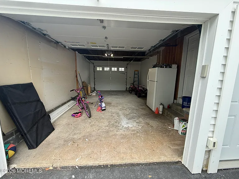 57 Villa Pl — Photo 31