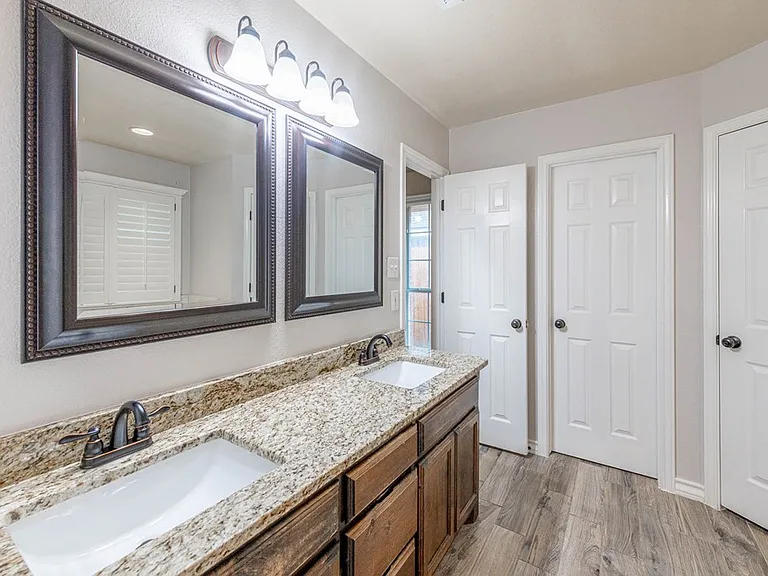 4715 Bishops Castle Dr — Photo 28