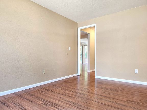 5th image of 5709 69th Avenue Ct W