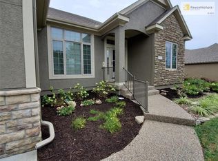 4411 NE Park Springs Ct, Lees Summit, MO 64064