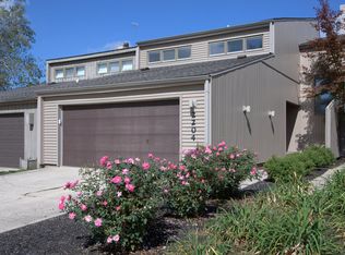 2204 Briar Hill Dr, Champaign, IL