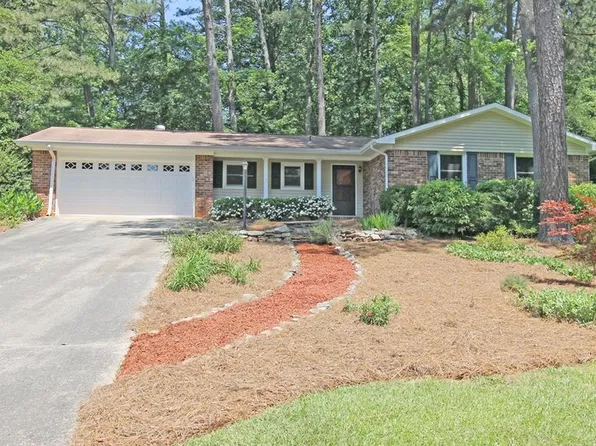 1994 Ellwyn Dr, Chamblee, GA 30341